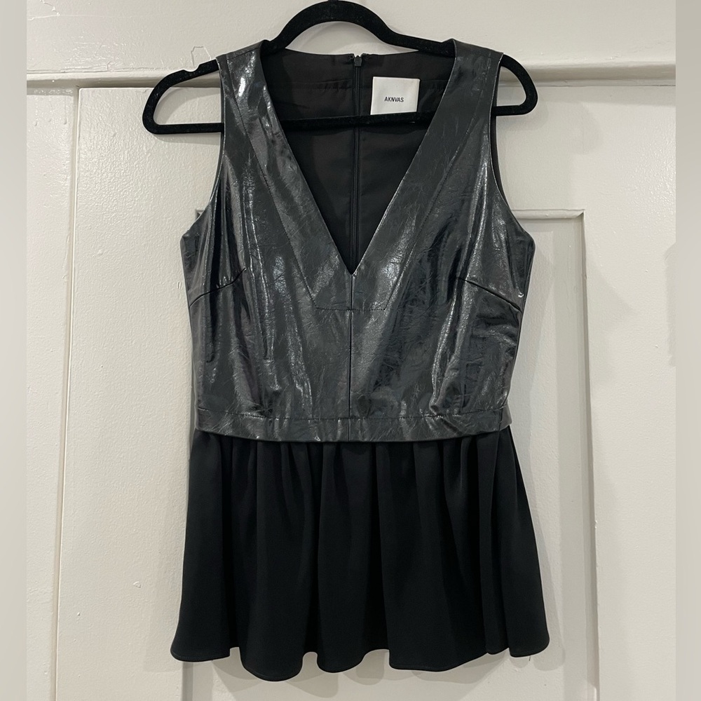 AKNVAS Black Peplum Top